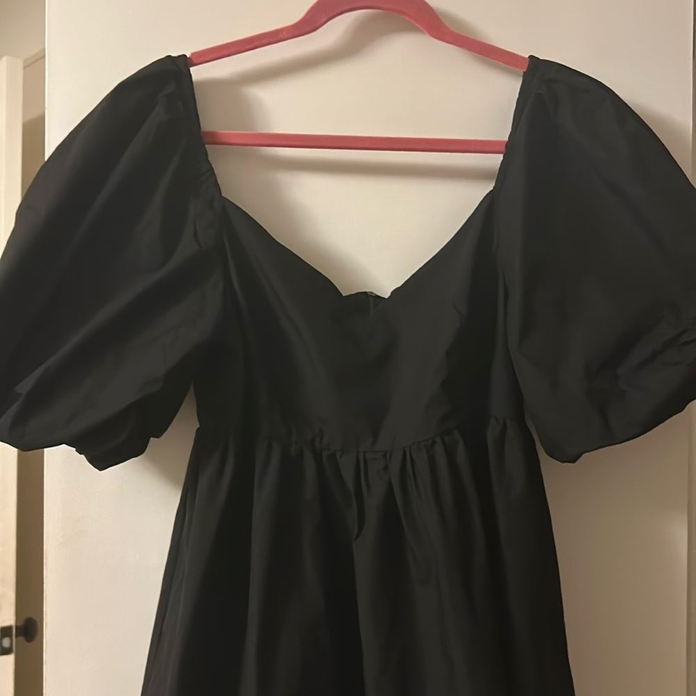 Puff sleeve dress